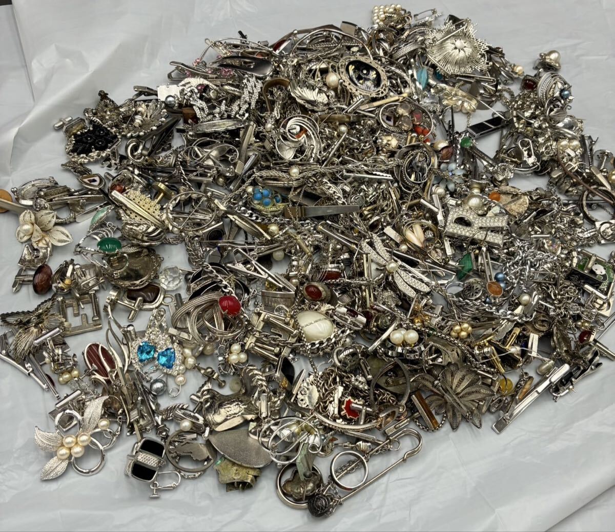 ◎1円スタート 銀メッキ シルバー 金メッキ アクセサリー まとめ 大量 総重量約3.3kg 未検品 UI0606う
