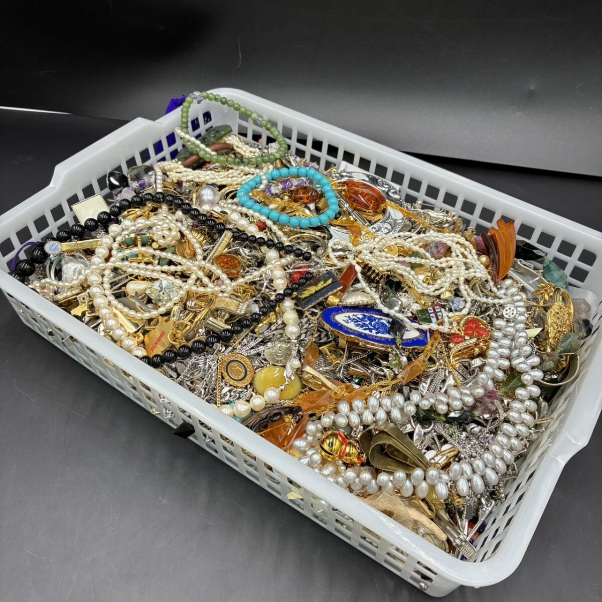◎1円スタート メッキ アクセサリー まとめ 大量 ネックレス ブローチ 等 総重量約5.8kg AF0604あ