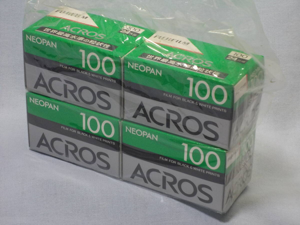 【未開封　期限切れ　補償なし】ネオパン 100 アクロス　NEOPAN 100 ACROS 135フィルム