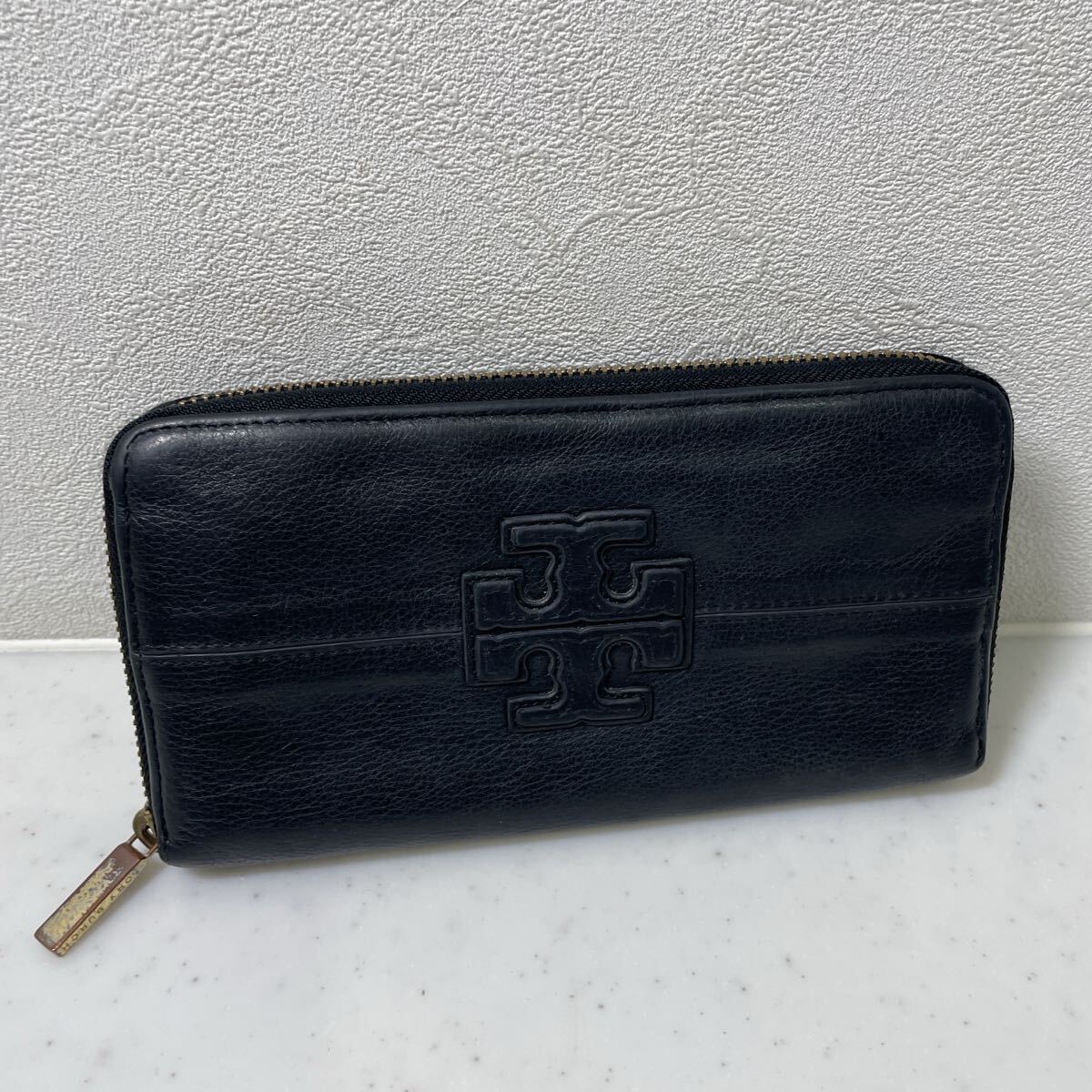 TORY BURCH トリーバーチ 長財布 ラウンドファスナー ブラック ロゴ 本革