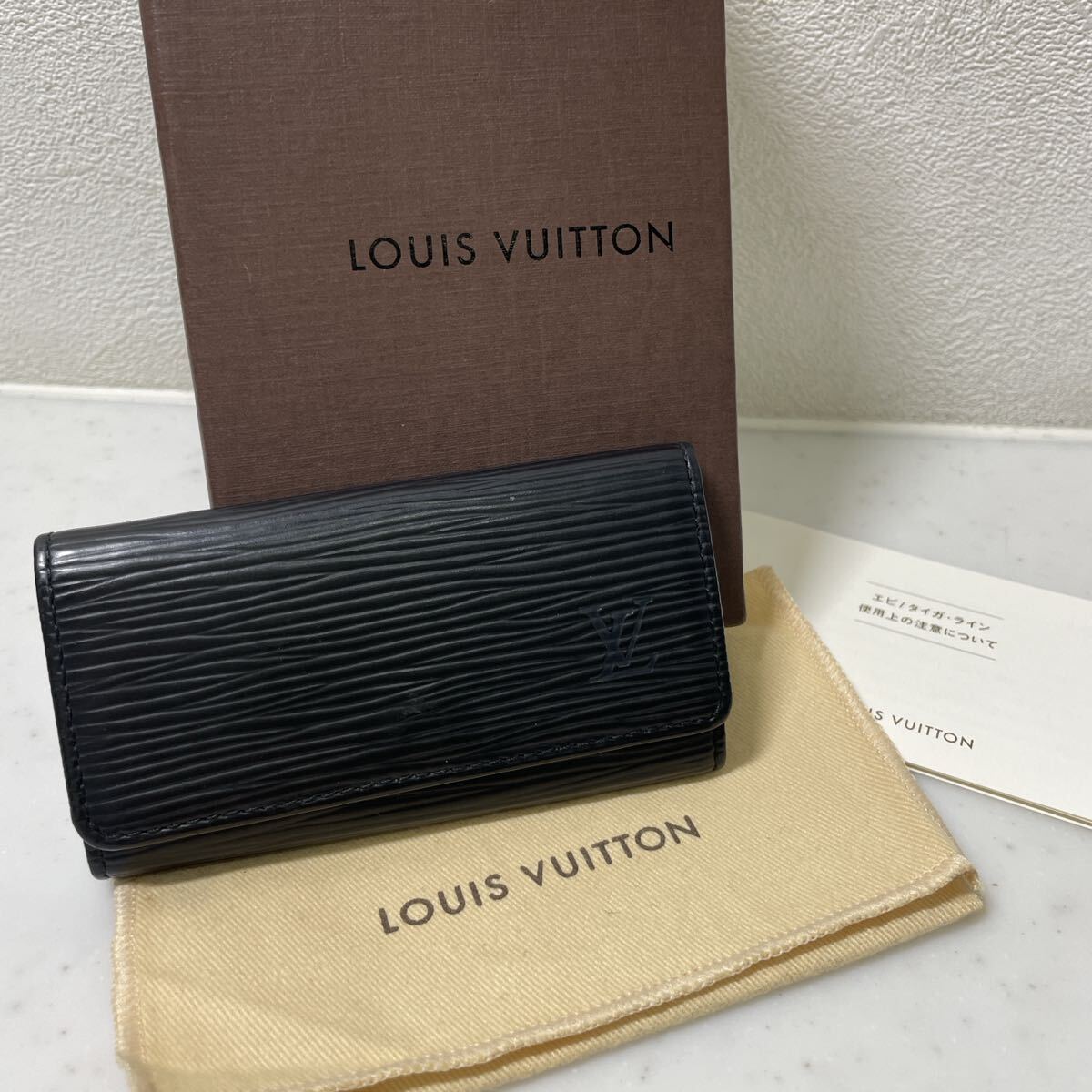 LOUIS VUITTON ルイヴィトン エピ ミュルティクレ6 キーケース ノワール ブラック