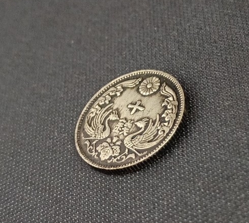 八咫烏10銭銀貨 大正7年 古銭 旧貨幣 コイン 磁性無し