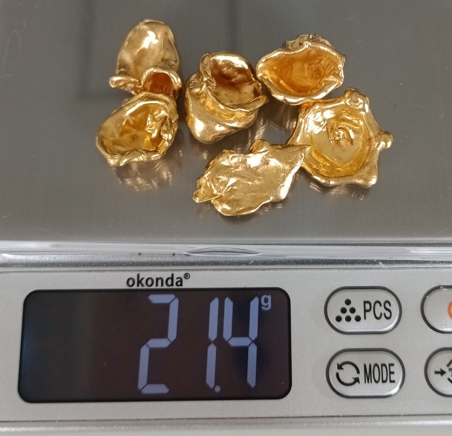 ② 金歯 約21.4g 被せ物 金属 金塊 歯科金属 材質不明 磁気はございません