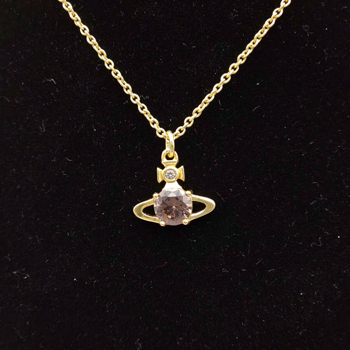 Vivienne Westwood ヴィヴィアンウエストウッド ペンダント ネックレス アクセサリー 宝飾品 ジルコストーン