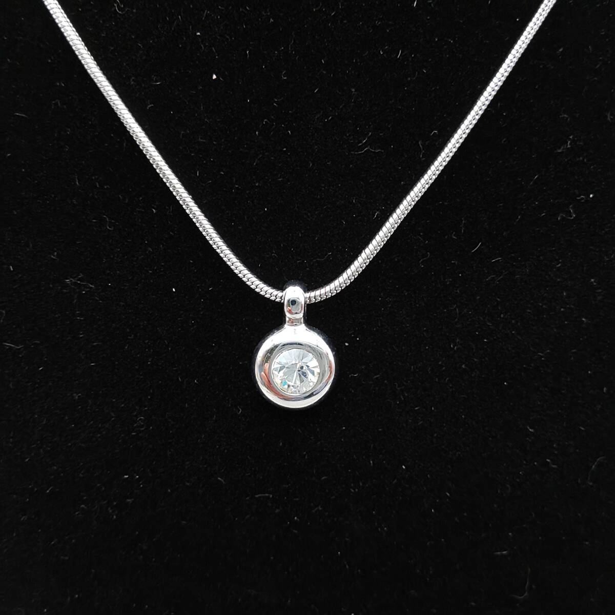 SWAROVSKI スワロフスキー サークルクリスタル ネックレス ヴィンテージ シルバーカラー アクセサリー 宝飾品