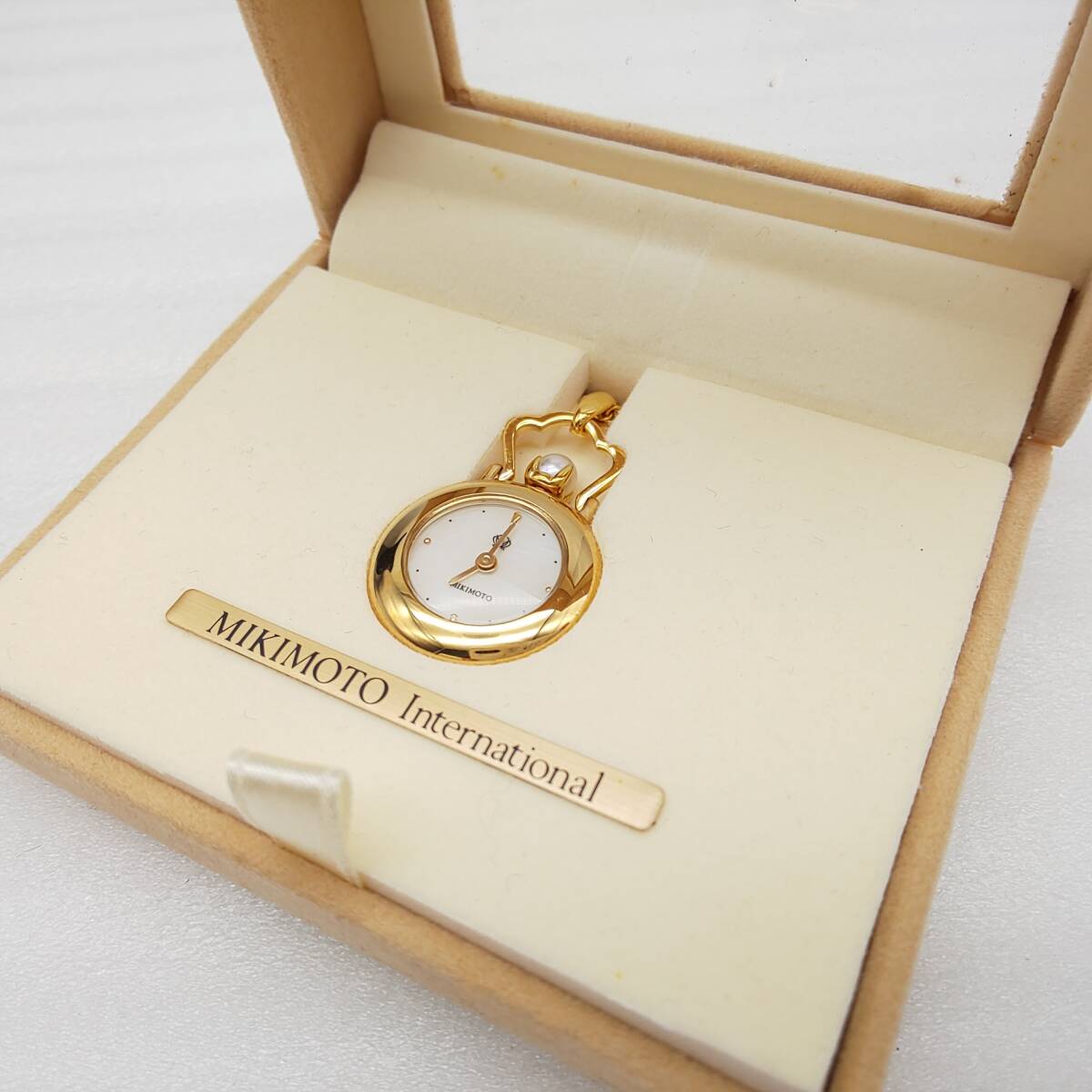 MIKIMOTO ミキモト パール付き ペンダントウォッチ ゴールドカラー アクセサリー 宝飾品