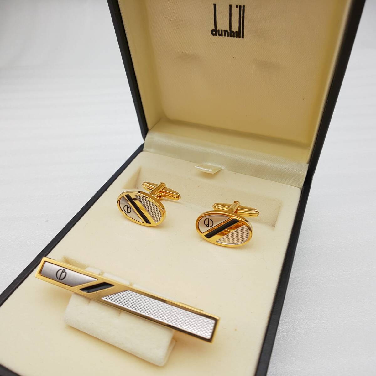 dunhill ダンヒル ネクタイピン/カフス セット ゴールドカラー アクセサリー 宝飾品 
