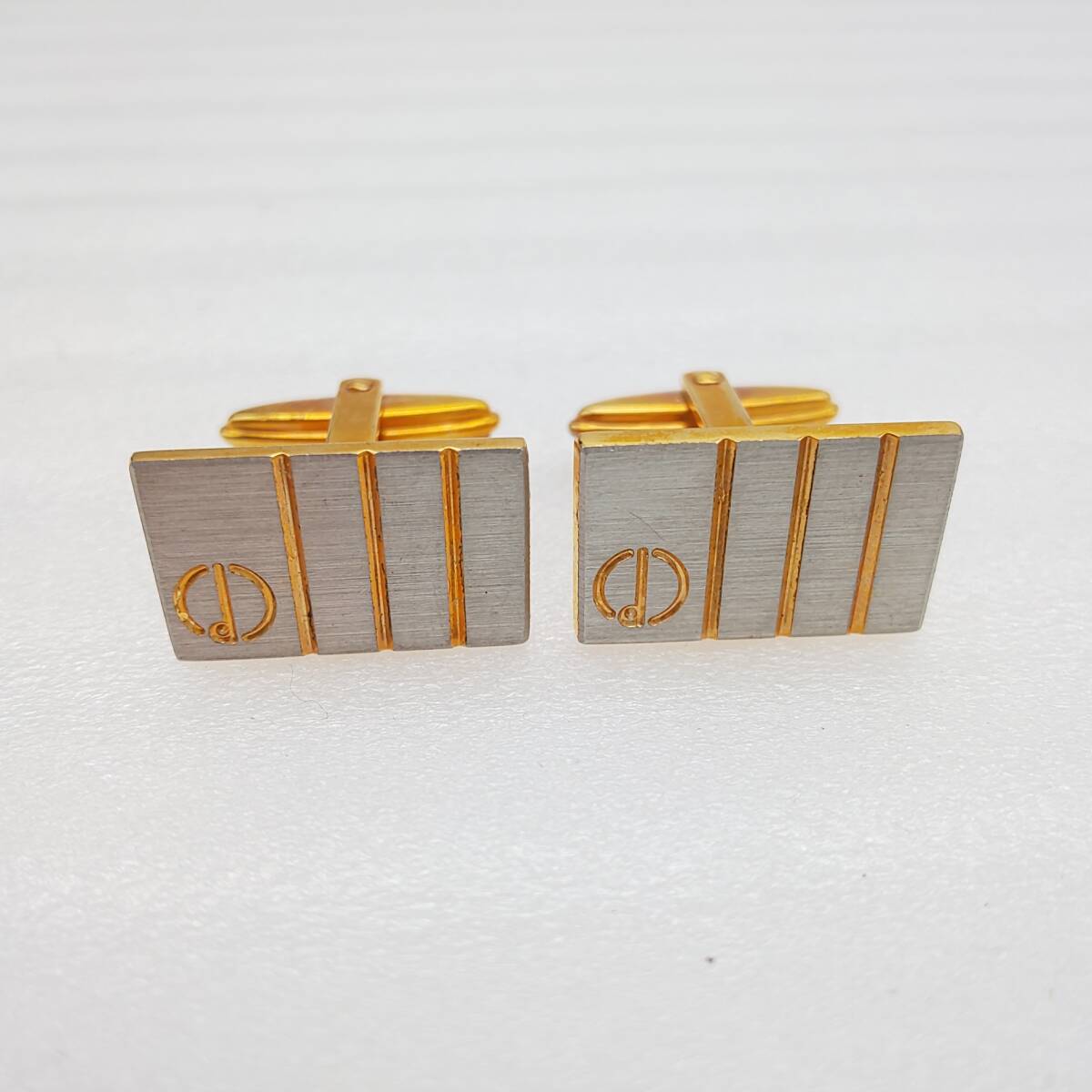 dunhill ダンヒル カフス ゴールド/シルバーカラー dストライプ柄 アクセサリー 宝飾品 