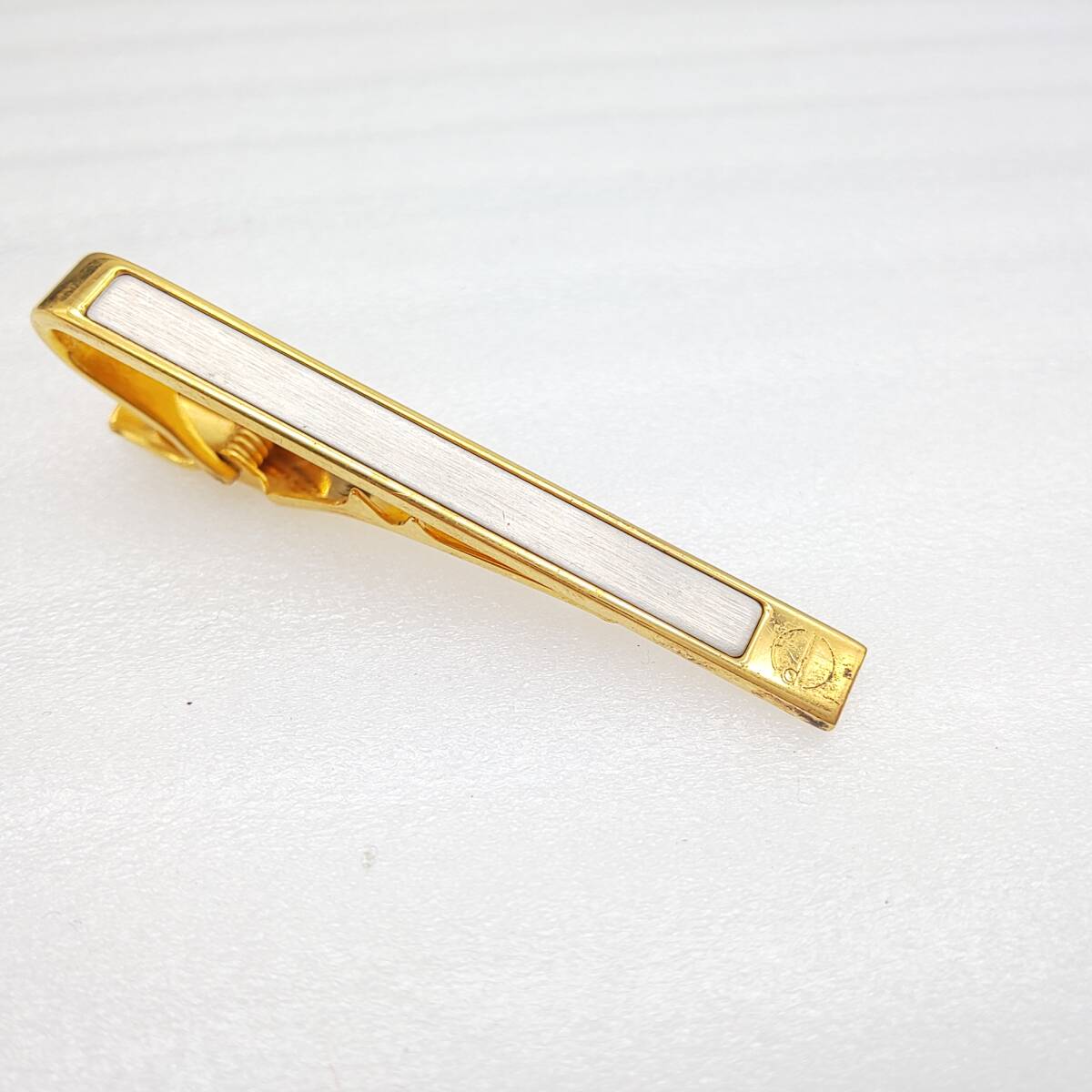 dunhill ダンヒル ネクタイピン ゴールド/シルバーカラーdロゴ アクセサリー 宝飾品 