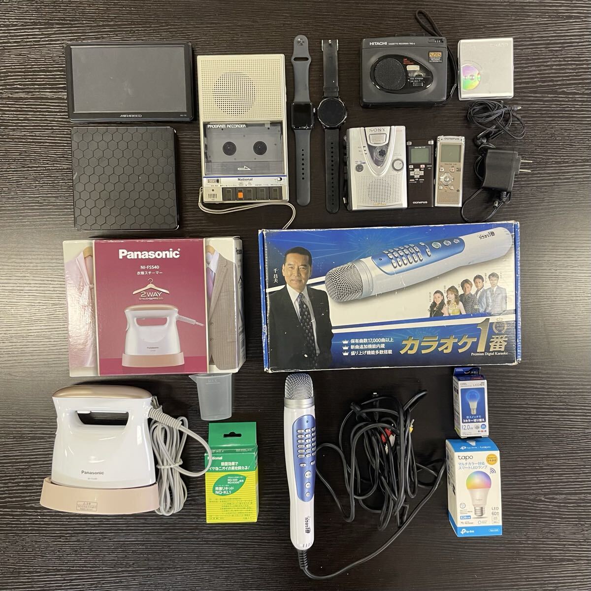 【5M50】1円スタート 電子機器 まとめ15点以上 Panasonic NI-FS540 スチーマー Apple Watch カセットプレイヤー スマートウォッチ 等 