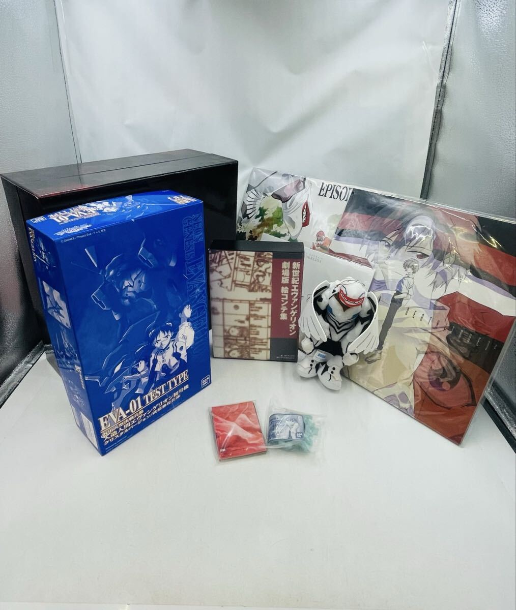 △ 【まとめ商品】 新世紀エヴァンゲリオン 初号機 プラモデル ぬいぐるみ 絵コンテ集 レーザーディスク など 箱付き