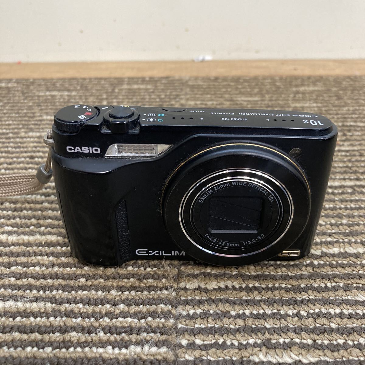 ◇ CASIO EXILIM EX-FH100 コンパクトデジタルカメラ カシオ エクシリム ブラック デジカメ チャージャー無し バッテリー有り 通電確認済み