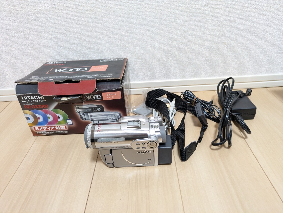 HITACHI 日立 DVDビデオカメラ Wooo DZ-GX3300 通電確認済 ジャンク品◆31842