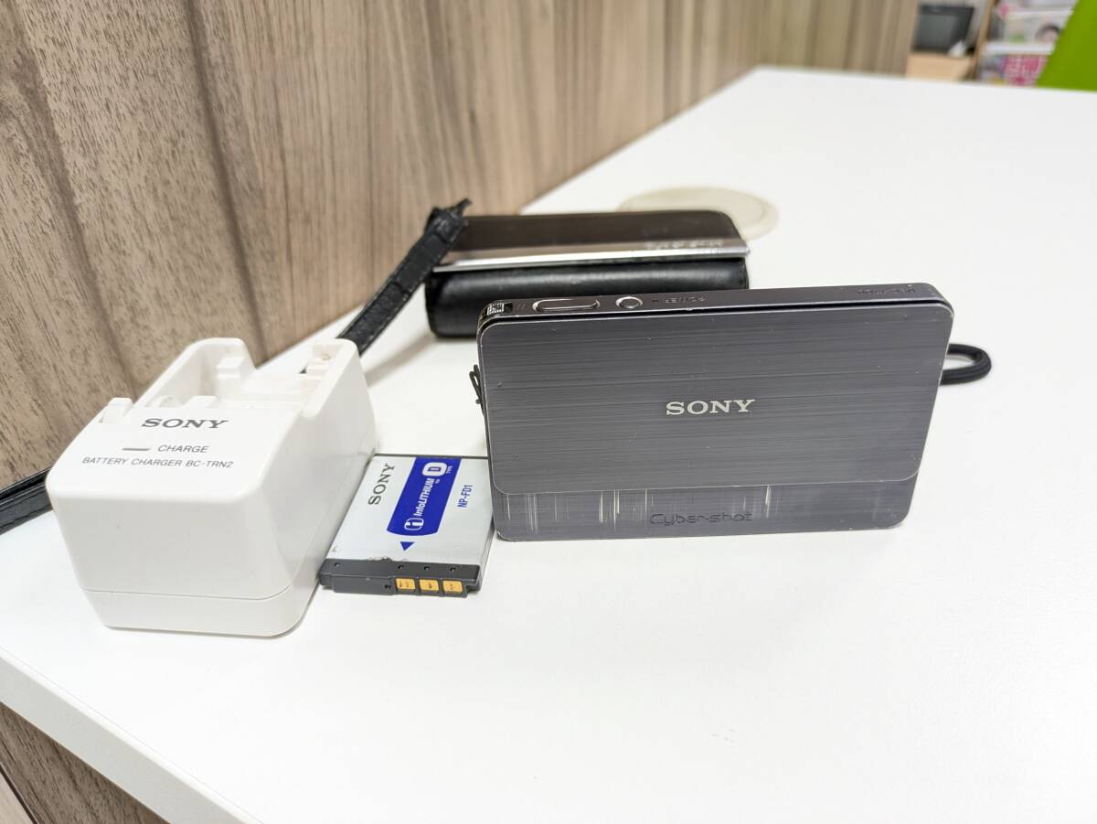 SONY ソニー Cyber-shot サイバーショット DSC-T700 コンパクトデジタルカメラ デジカメ 通電確認済み ジャンク品◆31822