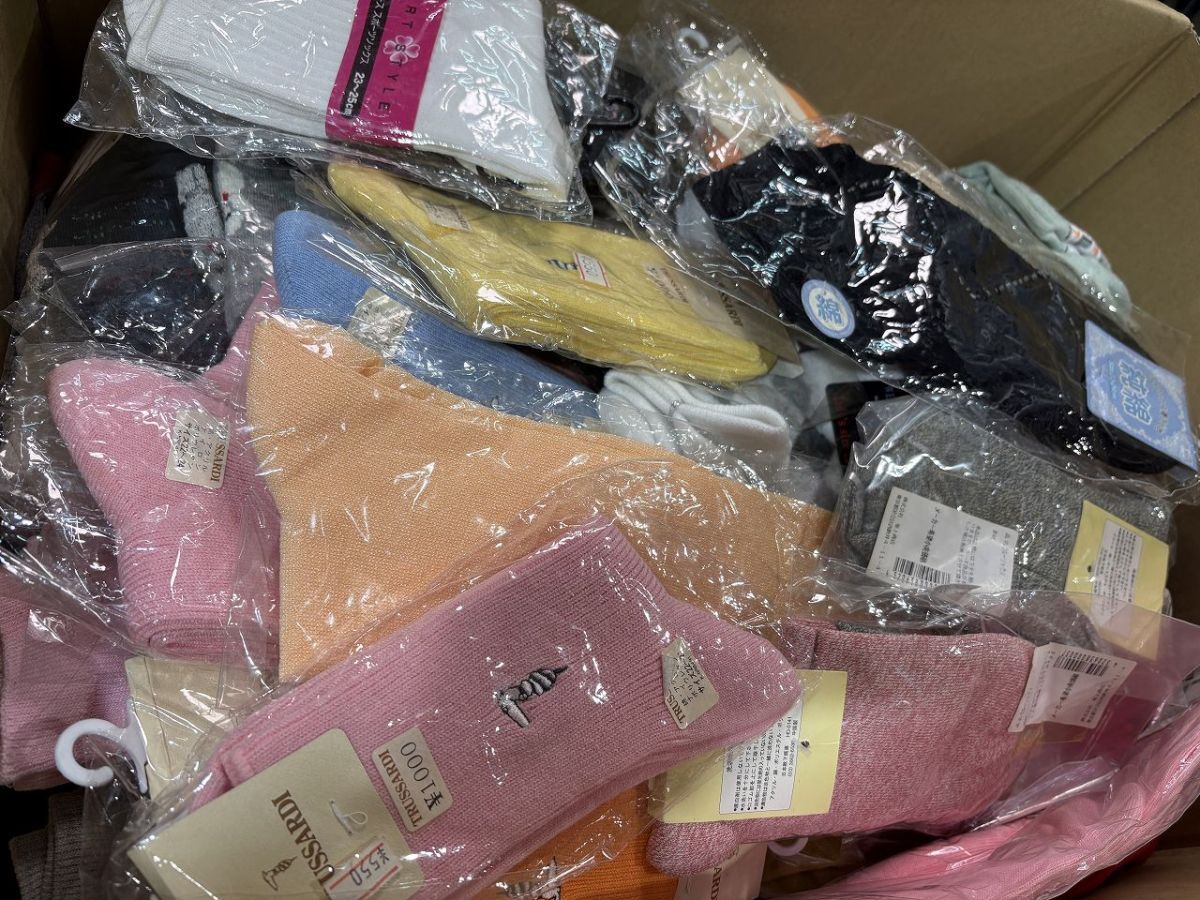 ★☆N32　レディース靴下まとめ　90足以上　長期保管未使用品☆★