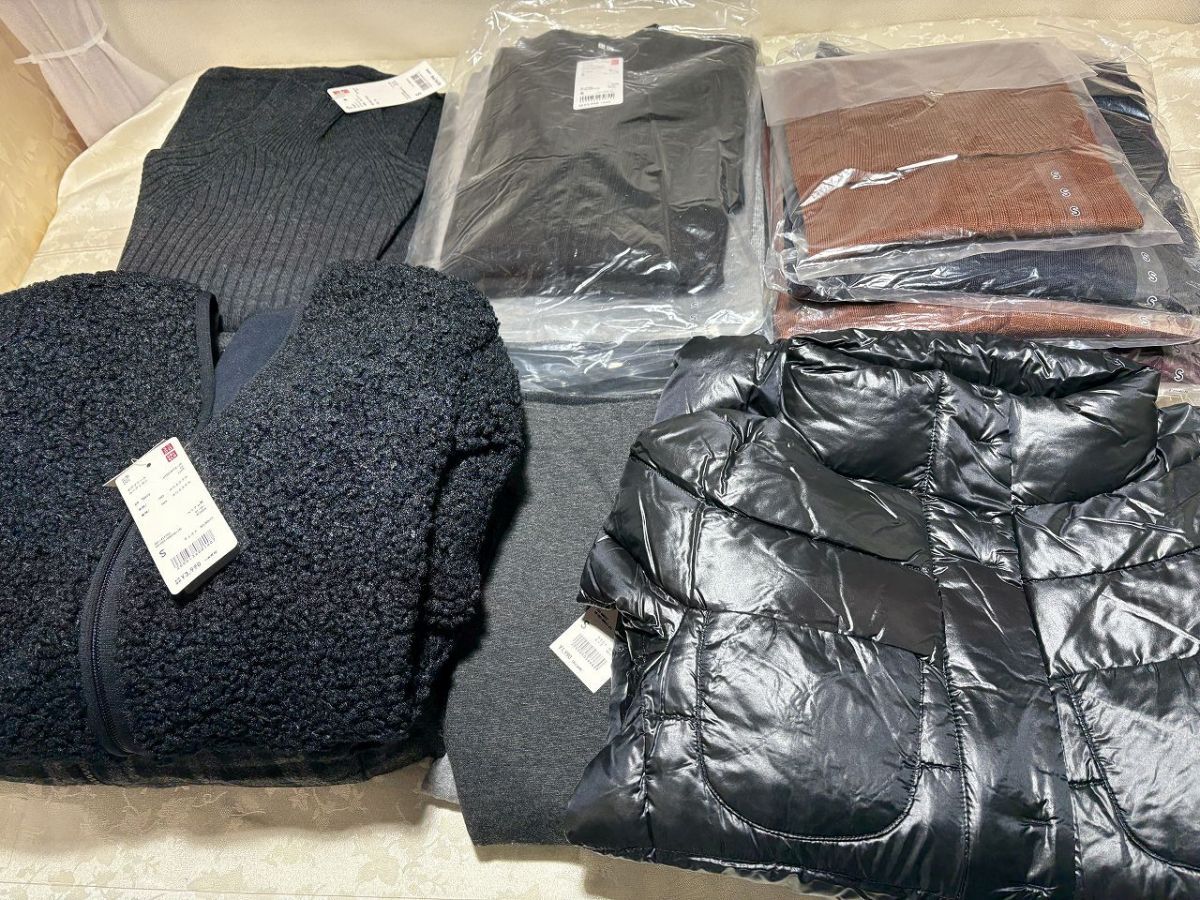 ★☆L943　レディース①　ユニクロSサイズ　未使用　服まとめ21点☆★