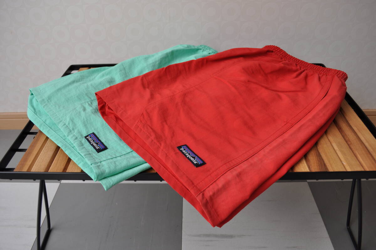 PATAGONIA (パタゴニア) M's Baggies Shorts / メンズバギーズショーツ　5インチ　レッド　グリーン系