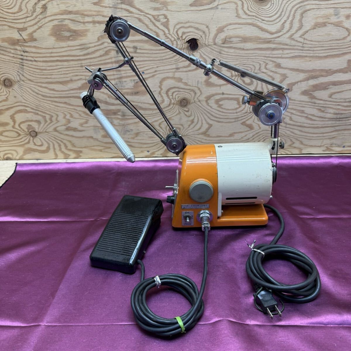 R81603 ヨシダ LABO 8N 歯科技工 ラボエイト デンタル リューター 彫刻 にも ベルトエンジン フットペダル