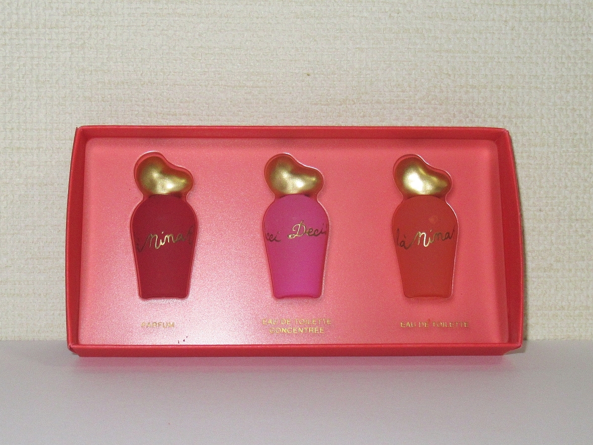 非売品 Nina Ricci ニナリッチ Deci-Dela ドゥシドゥラ 5ml×3点セット Parfum、トワレ他