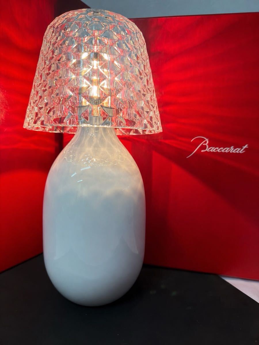 【国内正規品】Baccarat バカラ キャンディライト ホワイト テーブルランプ コンセント式 ハイメ・アジョン 常時点灯可能 照明 ［C798-3］