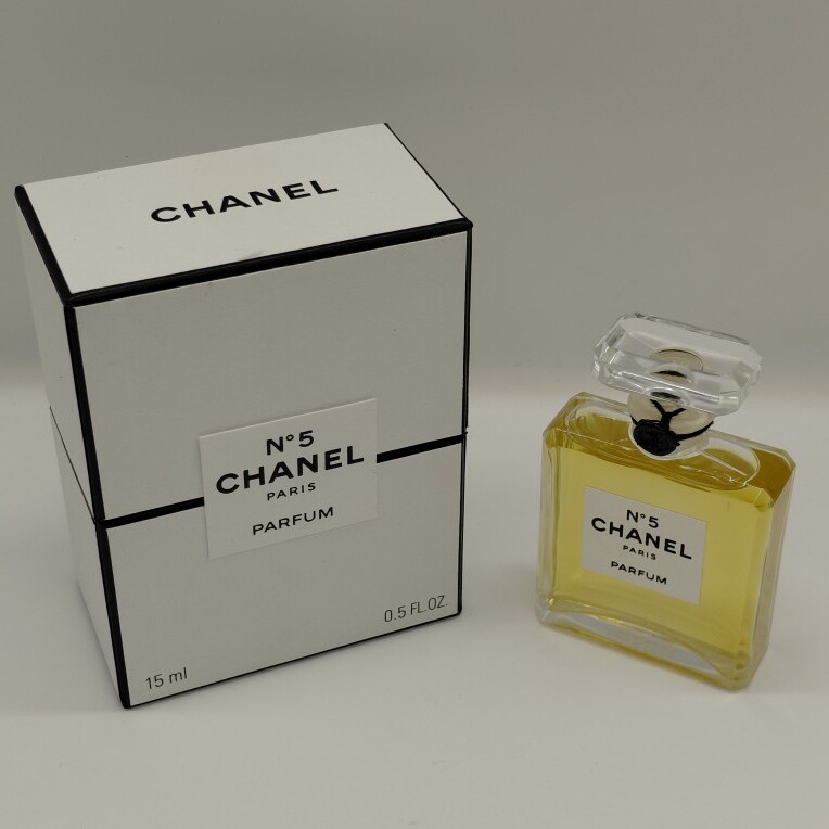 【未使用品】 シャネル CHANEL NO5 パルファム 香水 15ml (12322)