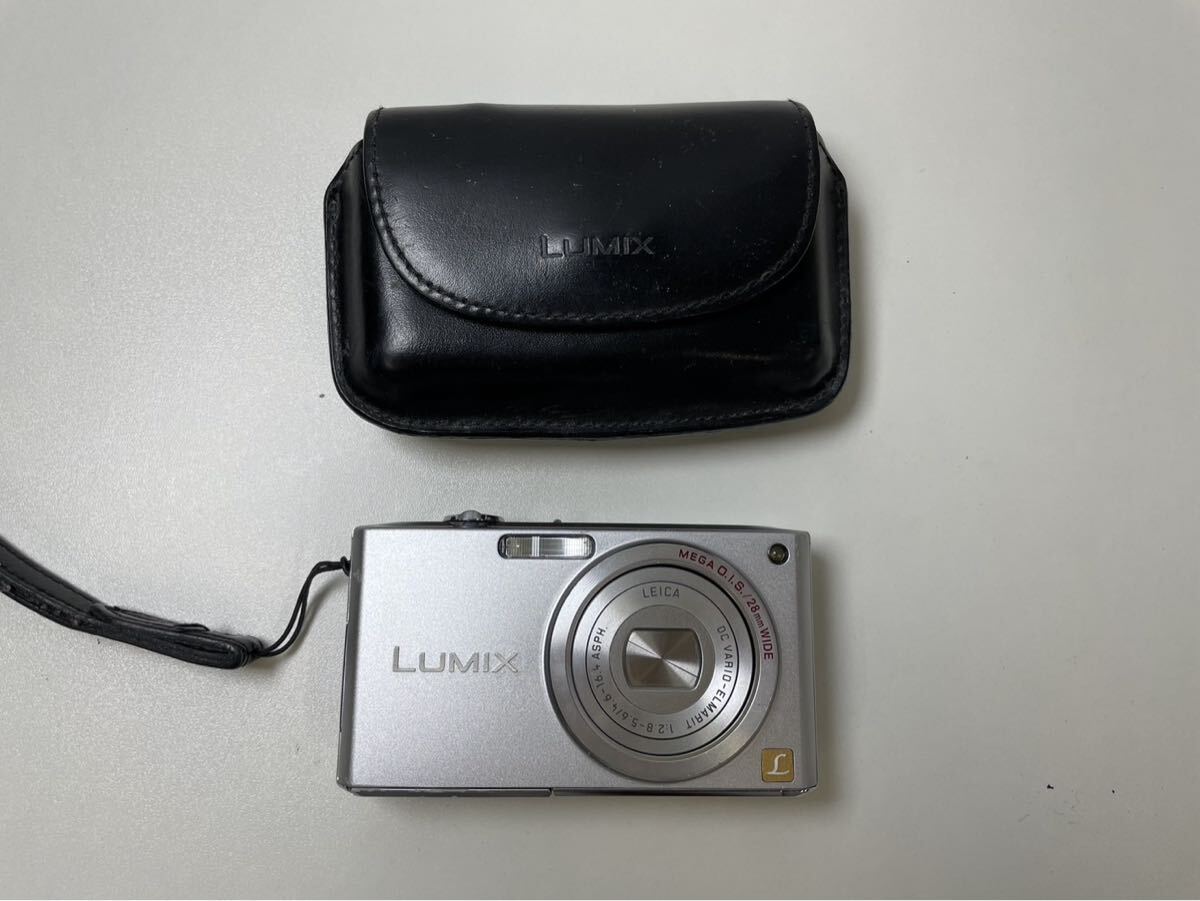 100T-5-13 Panasonic パナソニック LUMIX DMC-FX33 シルバー コンパクトデジタルカメラ コンデジ 動作通電未確認