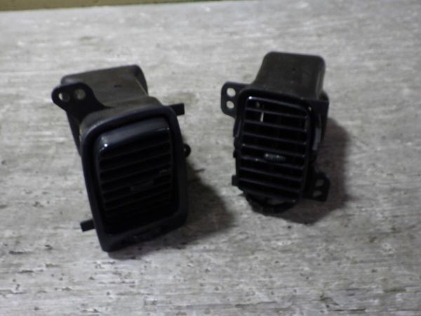 売り切り GH-RZN185W ハイラックスサーフ エアコン吹き出し口 左右 08-04-14-945 B2-L21-4D スリーアール長野