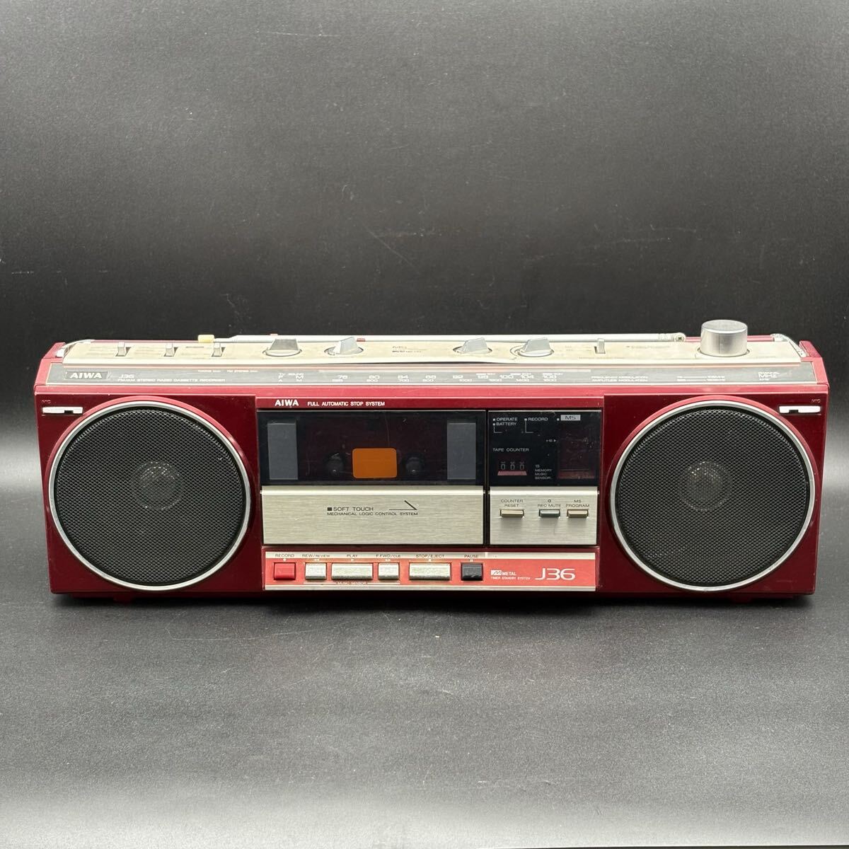 I05-53 動作品 AIWA ステレオラジオカセットレコーダー CS-J36 アイワ 昭和レトロ ラジカセ 赤 レッド FM AM ラジオ カセット ヴィンテージ