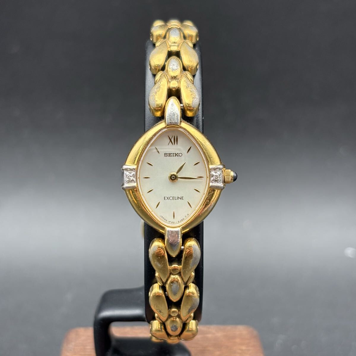 I05-59 SEIKO EXCELINE 1F20-6B50 腕時計 クォーツ レディース ゴールド セイコー エクセリーヌ ゴールドカラー コレクション クオーツ