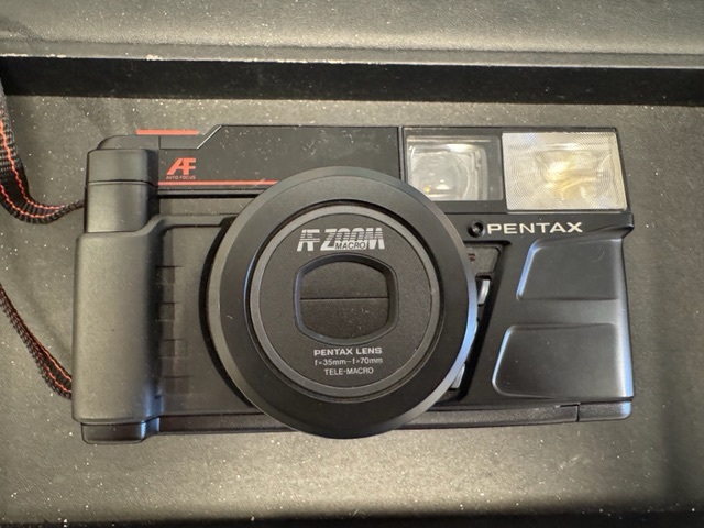 PENTAX ペンタックス　カメラ　コンパクトカメラ　　zoom70