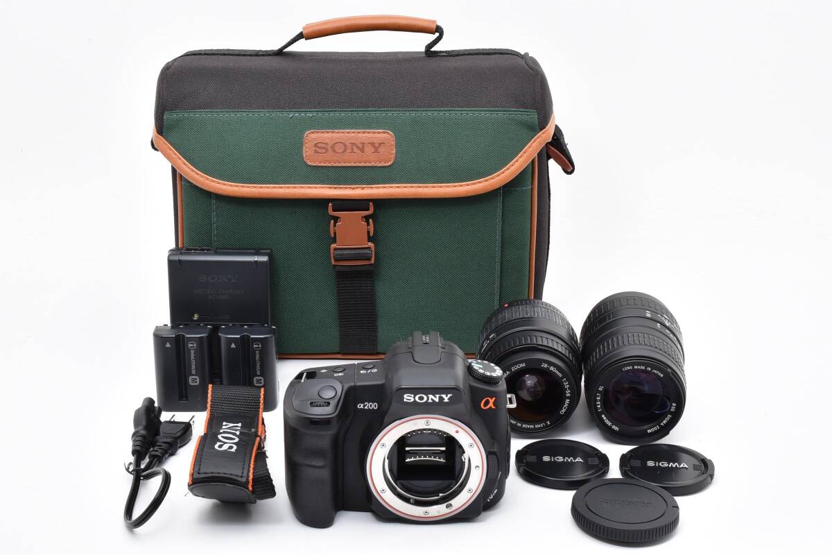 ソニー SONY α200 DSLR-A200 + SIGMA 28-80mm/100-300mm ダブルズームセット【純正バッグ付き】 #D9104E71063DDD