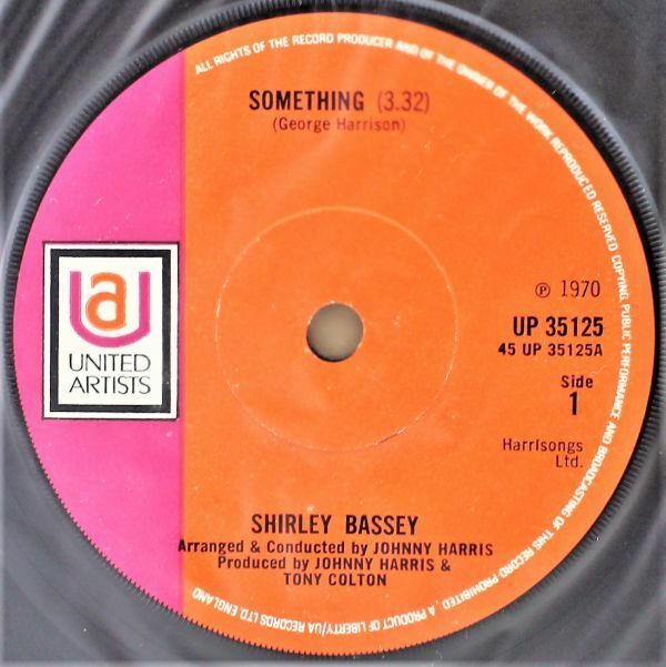 T-534 UK盤 美盤 珍品 Shirley Bassey Something/Easy To Be Hard シャーリー・バッシー サムシング UP 35125 45 RPM