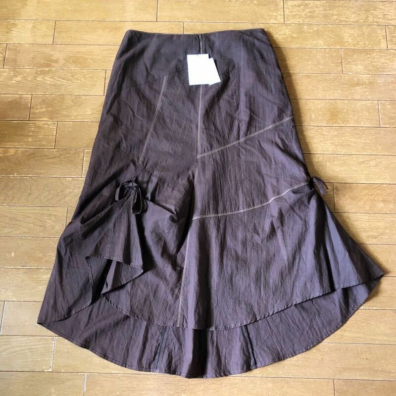 新品スカート　ロング・変形フレアー　茶色　綿　サイズ４２　13号