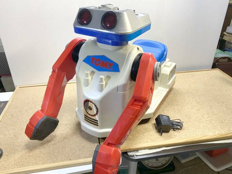 激レア　当時品　貴重　レトロ　TOMY　Mike　ロボット　乗り物　乗り物ロボット　ジャンク現状品　約74cm×約33cm×約50cm