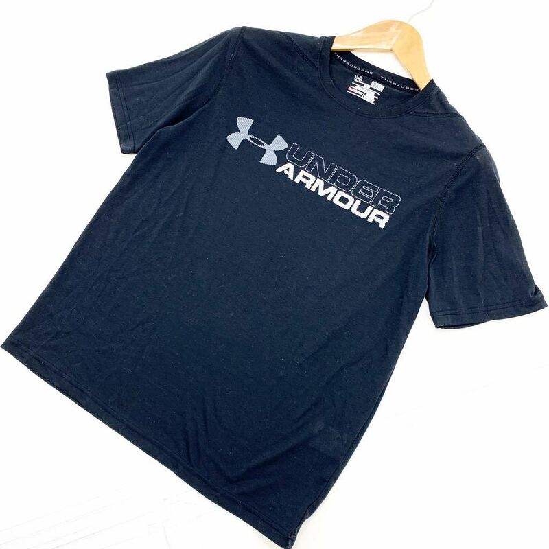 アンダーアーマー UNDER ARMOUR 半袖Tシャツ ブラック SMサイズ 胸ロゴ 定番シンプル 速乾 スポーツにぴったり♪■FD52