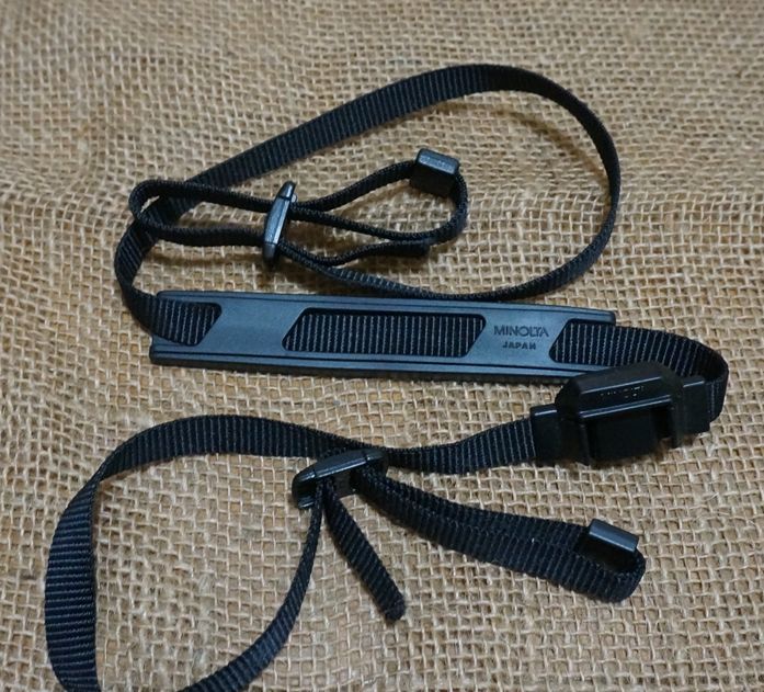 美品　minolta オールドストラップ　フィルム時代　フイルムカメラ　ミノルタ１