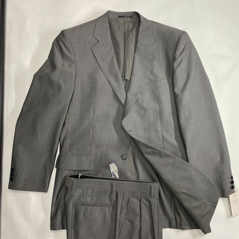 新品　未使用　激安　メンズスーツ ビジネススーツ　 高級　A7 スカイグレイ　センターベンツ　サラサラ生地　2タック　フォーマルスーツ