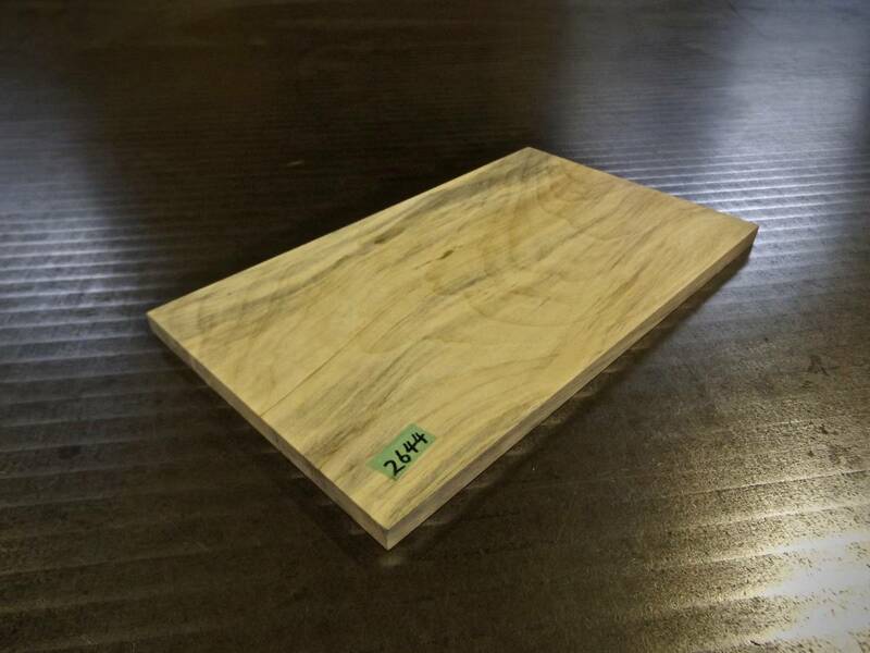 とち（栃）杢 （278×162×11）mm 1枚 無垢一枚板 送料無料 [2644] トチ キヤンプ 道具 まな板 木材 板 花台 チジミ杢 笹杢