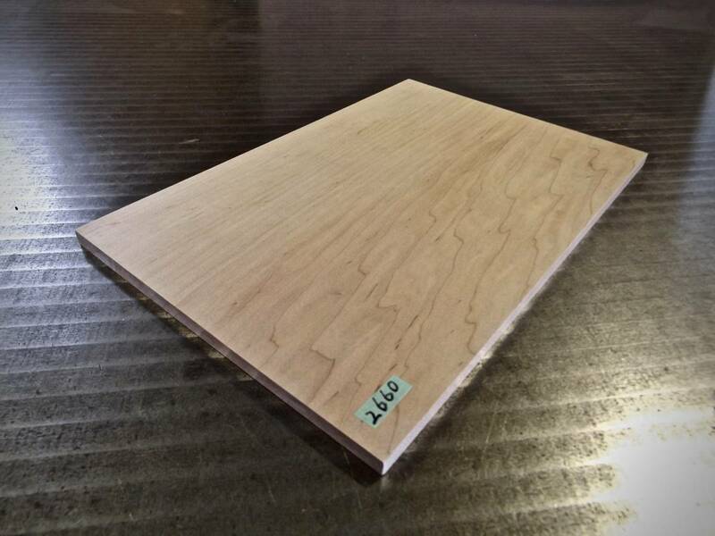 かえで杢（楓） チジミ杢 玉杢 （300×200×9）mm 1枚 無垢一枚板 送料無料 [2660] メープル カエデ キヤンプ 道具 まな板 材料 木材 