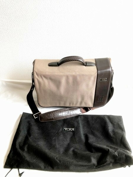 トゥミ 2WAY ショルダーバッグ ブリーフケース ラップトップバッグ LXT エクスパンダブル 23693D ? TUMI LXT Accomplishment Expandable