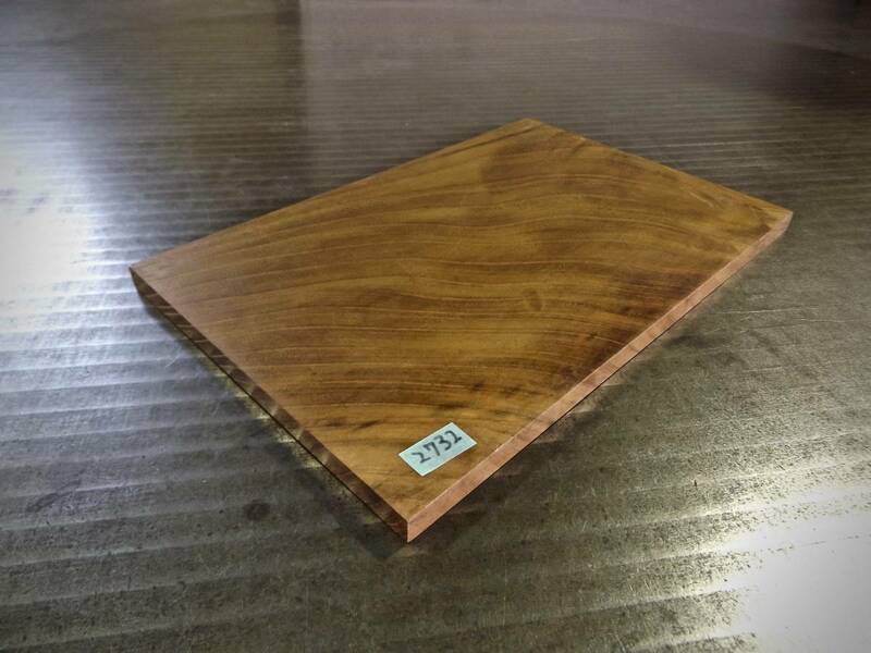 神代欅 （300×196×12）mm 1枚　乾燥済み 無垢一枚板 送料無料 [2732] ケヤキ けやき 木材 花台 チジミ杢 キヤンプ 道具 まな板 