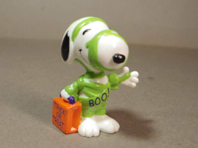 Snoopy スヌーピー PVCフィギュア ミイラ男 Whitman's ハロウィン
