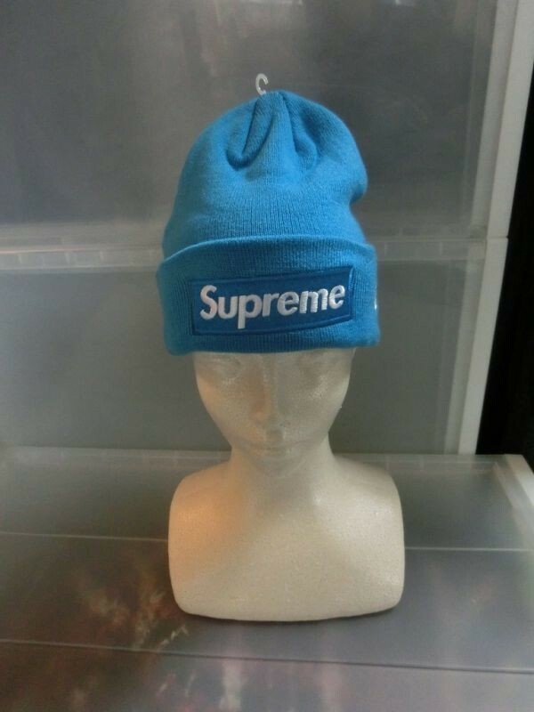 Supreme x NewEra Box Logo Beanie World Famous ボックスロゴ ニューエラ ビーニー ニット キャップ 水色 シュプリーム ニューエラ