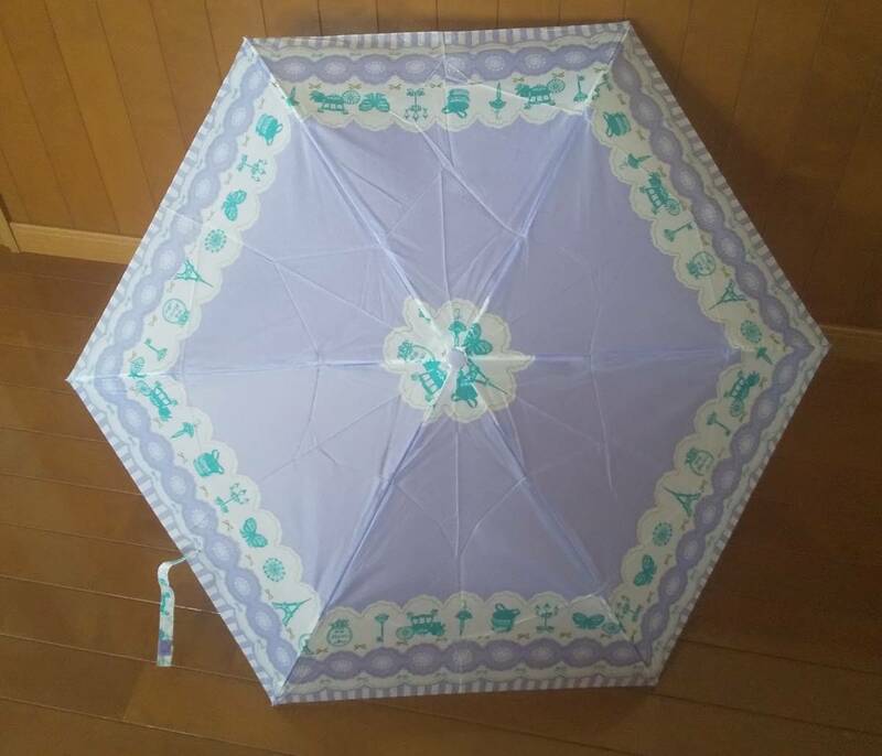 ☆　薄紫色の可愛い柄の折りたたみ傘　　☆