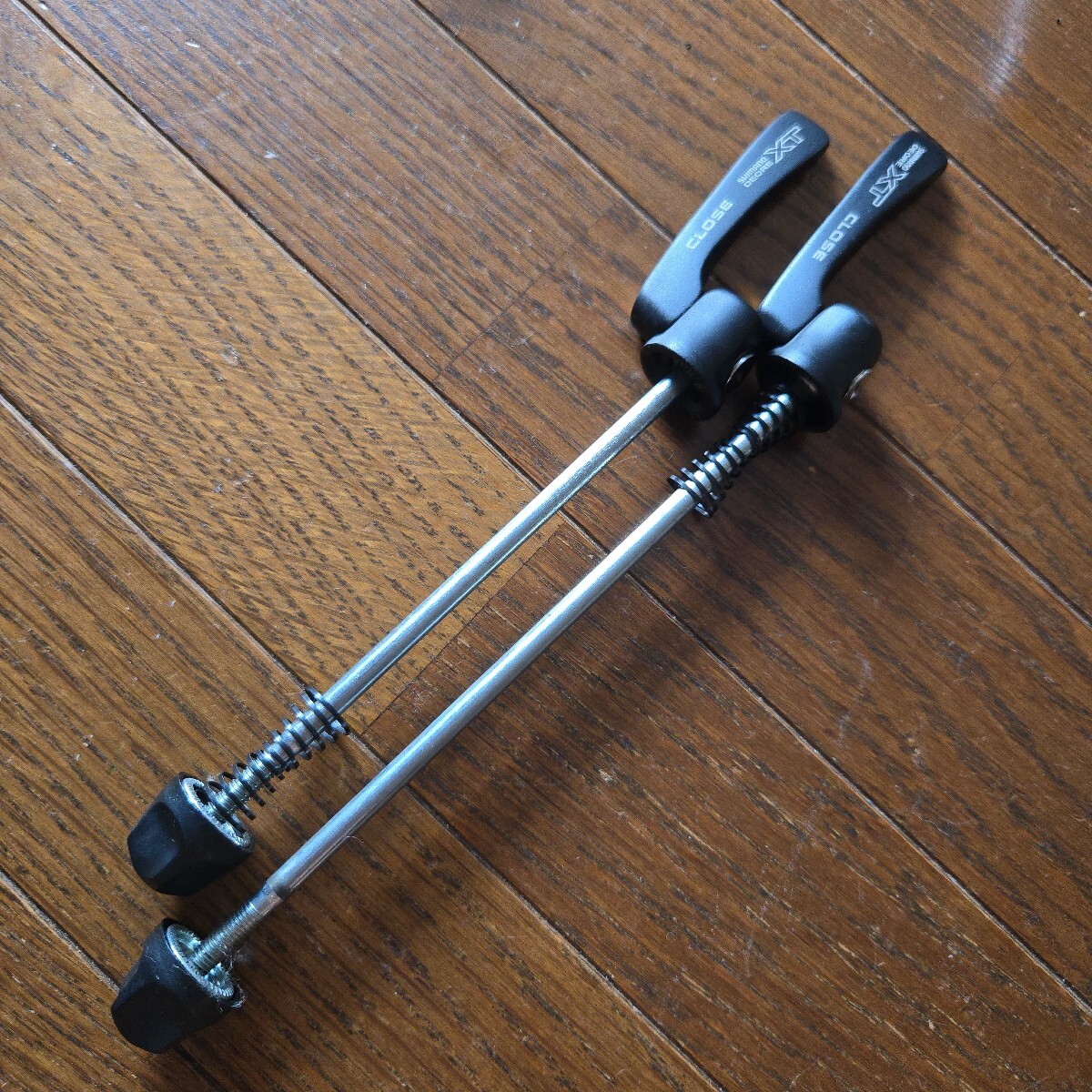 シマノ XT クイックレリーズ前後セット　 クイックリリース　クイックレバー　OLDMTB等に SHIMANO　ビンテージ QR　ブラック