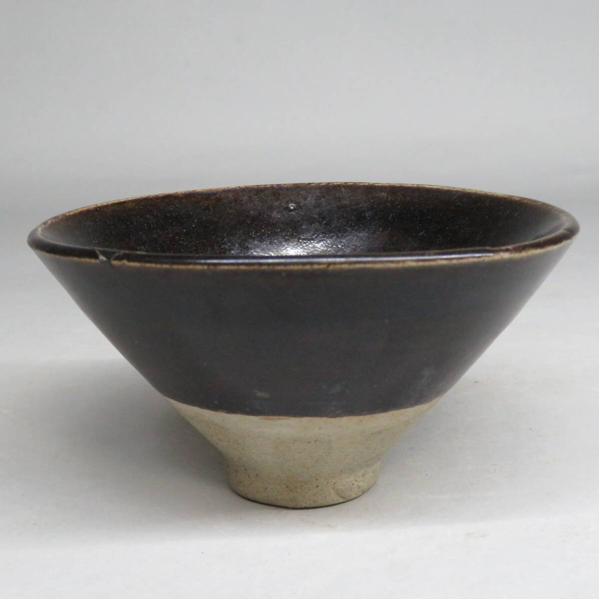 【東】(4-2) 宋時代　建盞 天目碗　茶碗　Saga Horizon Limited　海底から引き揚げ　中国美術/古美術・骨董品　lot:71424