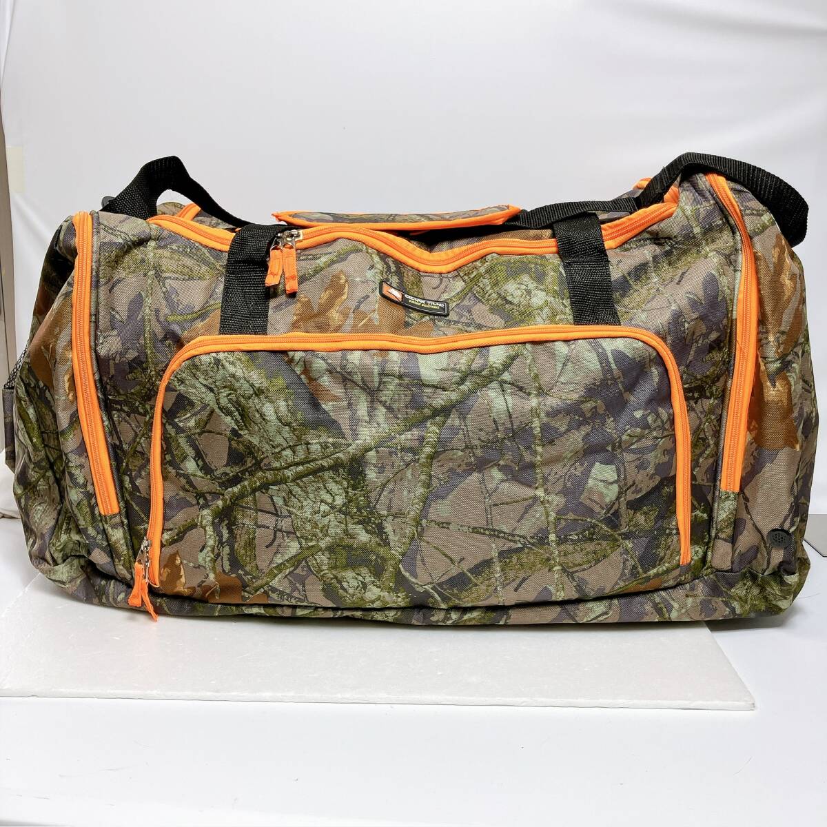 D1803◯ Ozark Trail オザークトレイル Walmart ウォルマート アウトドア ボストンバッグ ダッフルバッグ 迷彩柄 カモフラージュ柄 
