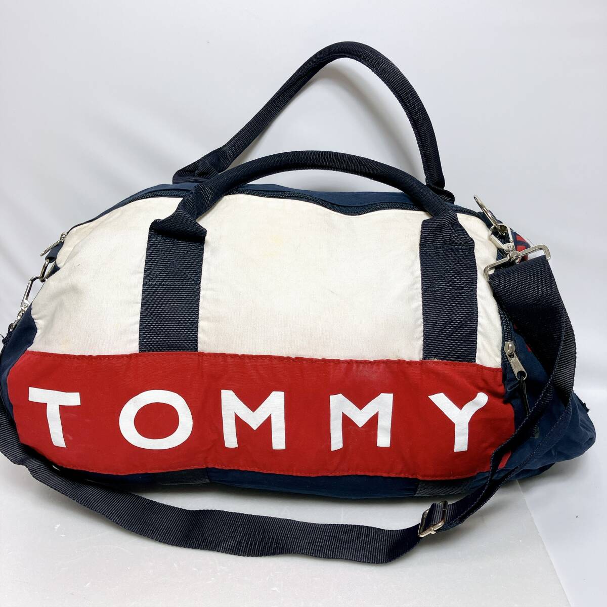 D1806◯ TOMMY HILFIGER トミー ヒルフィガー ボストンバッグ ショルダーバッグ ミニボストン ホワイト 白 ネイビー 紺色 赤 レッド