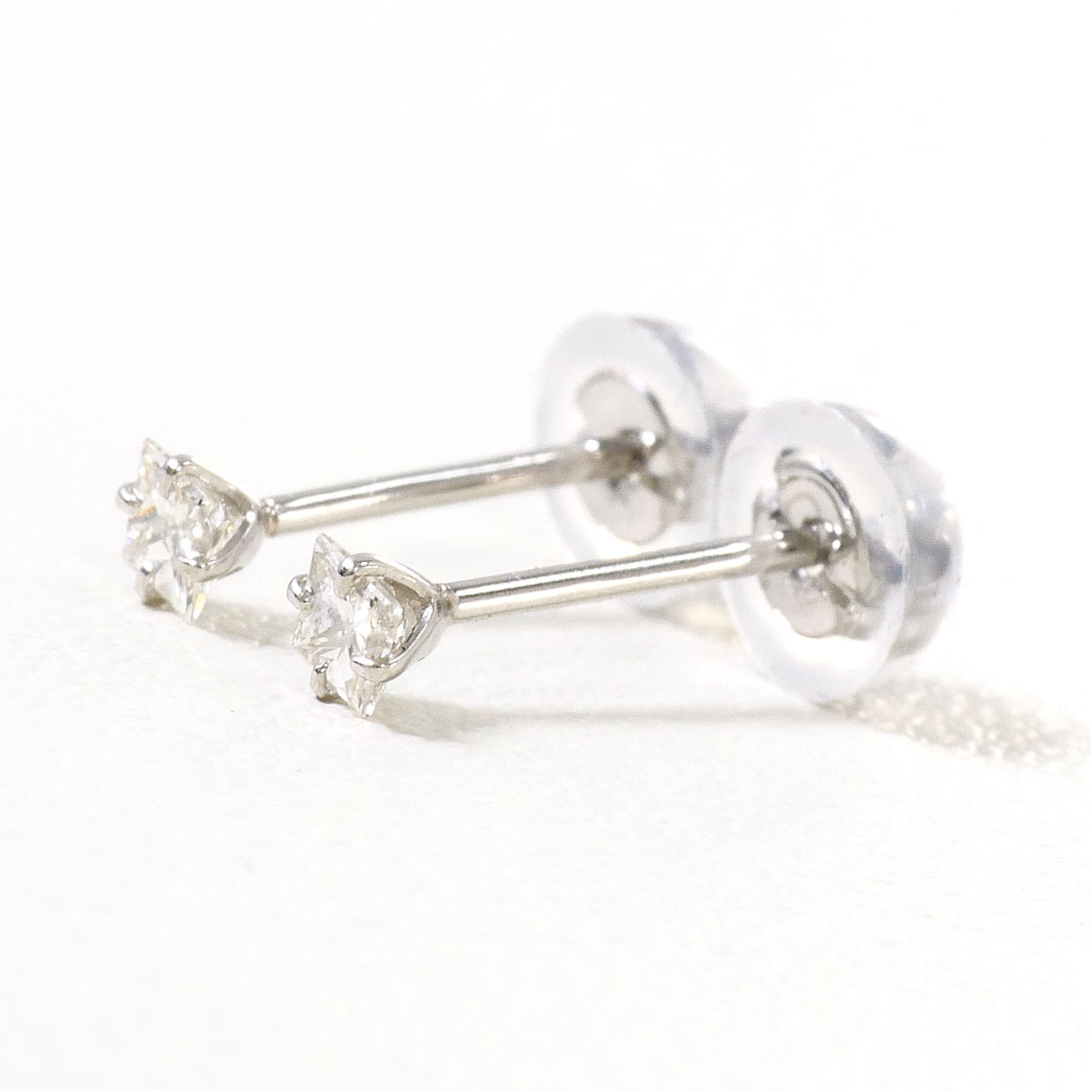 PT950/プラチナ ピアス ダイヤ 0.06 総重量約0.3g ジュエリー 中古 美品 送料無料☆0315
