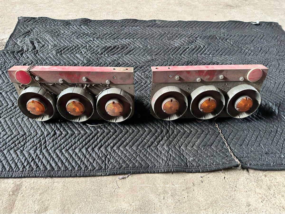 当時物 デコトラ テール ジェットイノウエ JP 2t 4t ダンプ 電球 スカイラインテール ？ 
